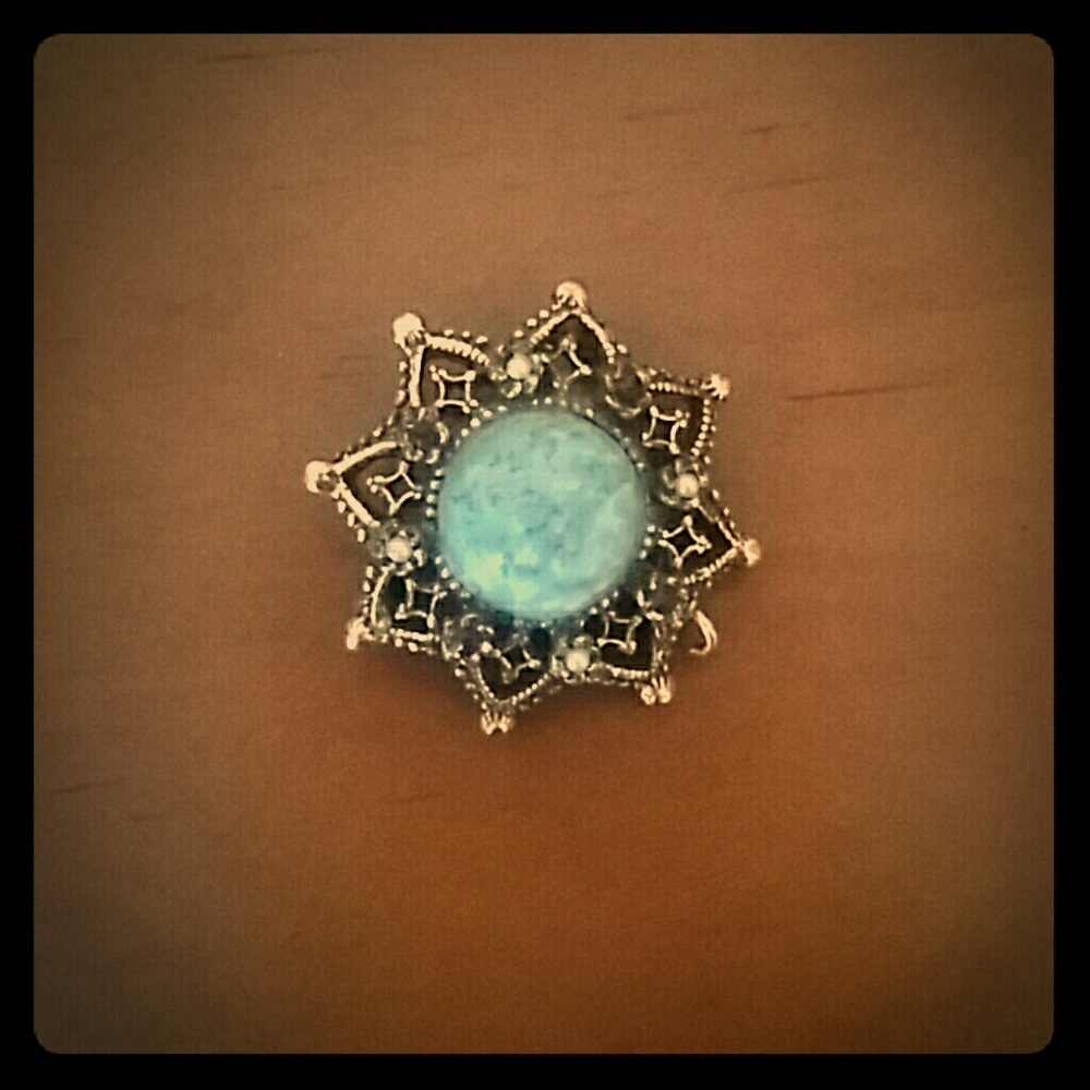 Vintage Jeanne Costume Brooche