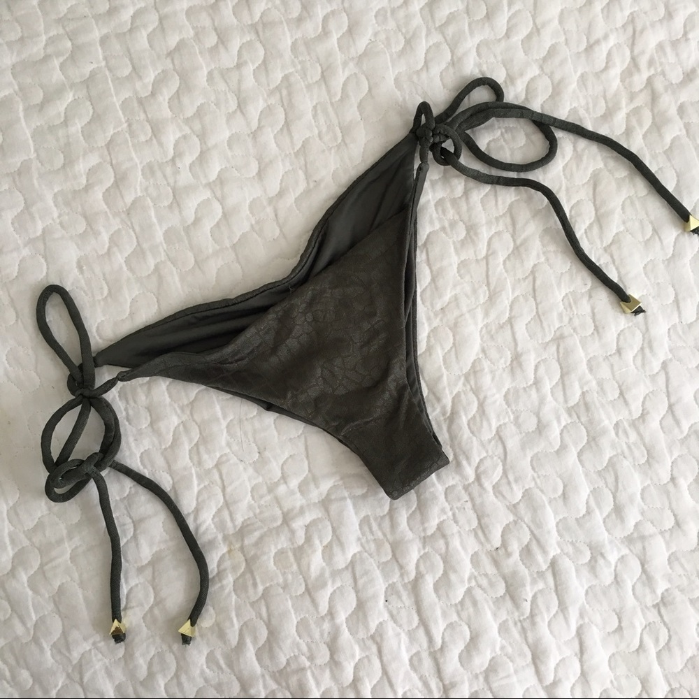 Beach Riot Bottoms