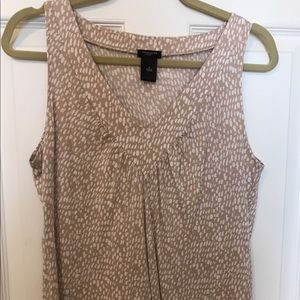 Ann Taylor Sleeveless Top.