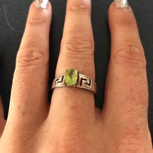 Sterling silver .925 peridot ring sz 8
