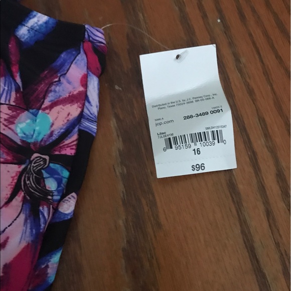 Two one piece swimsuits. Size 16 - Picture 2 of 5