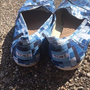 Toms!