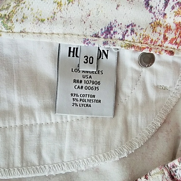 X SOLD X NWT Hudson Amber Frey Hem Shorts - Picture 7 of 7