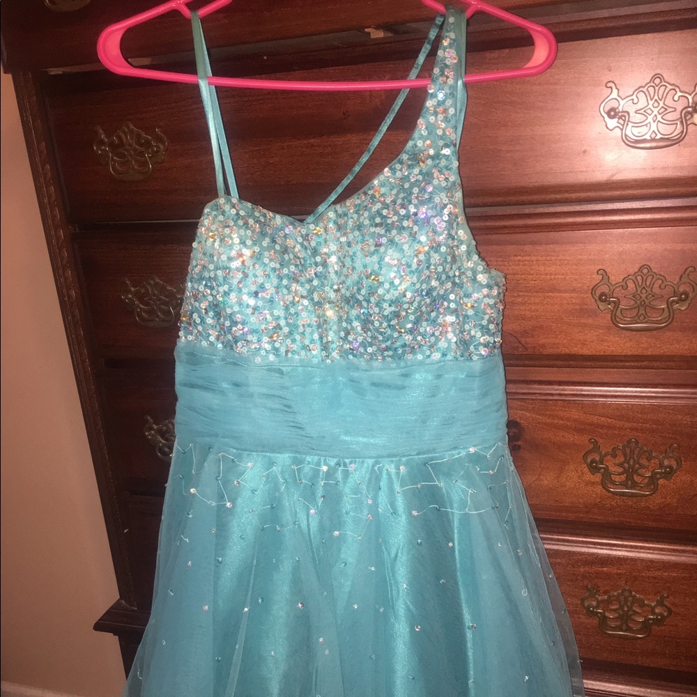 Dave and Johnny formal dress