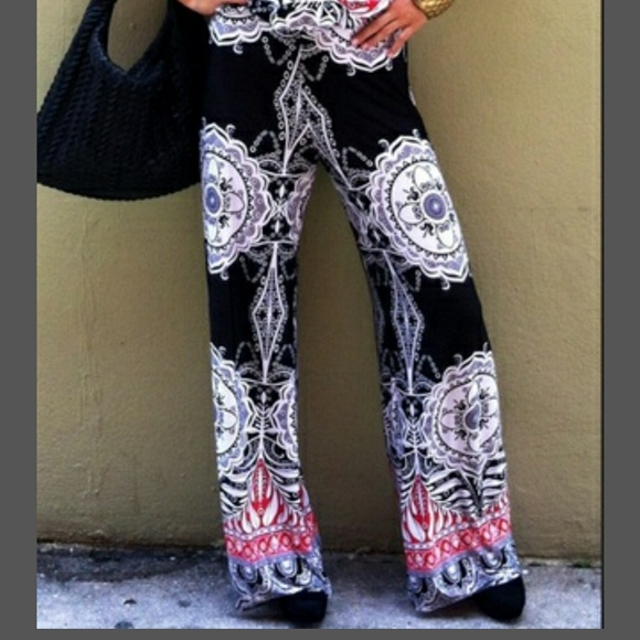 Print Jumpsuit - Picture 2 of 3