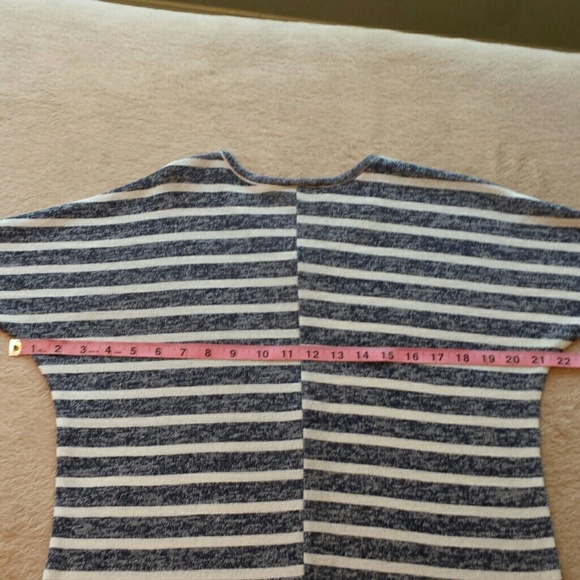 Striped Summer Sweater. Sz. Med. - Picture 7 of 8