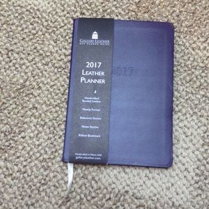 SOLD Brand new 2017 planner 📒