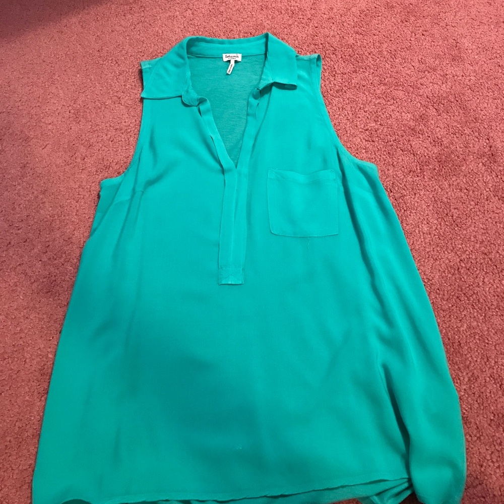 Splendid turquoise blouse !