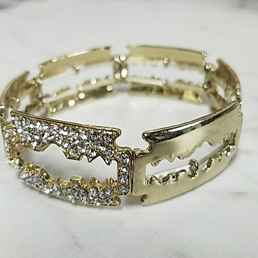 B289 Gold Paved C.Z Accent Razor Stretch Bracelet