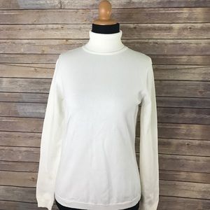 Gap turtle neck sweater