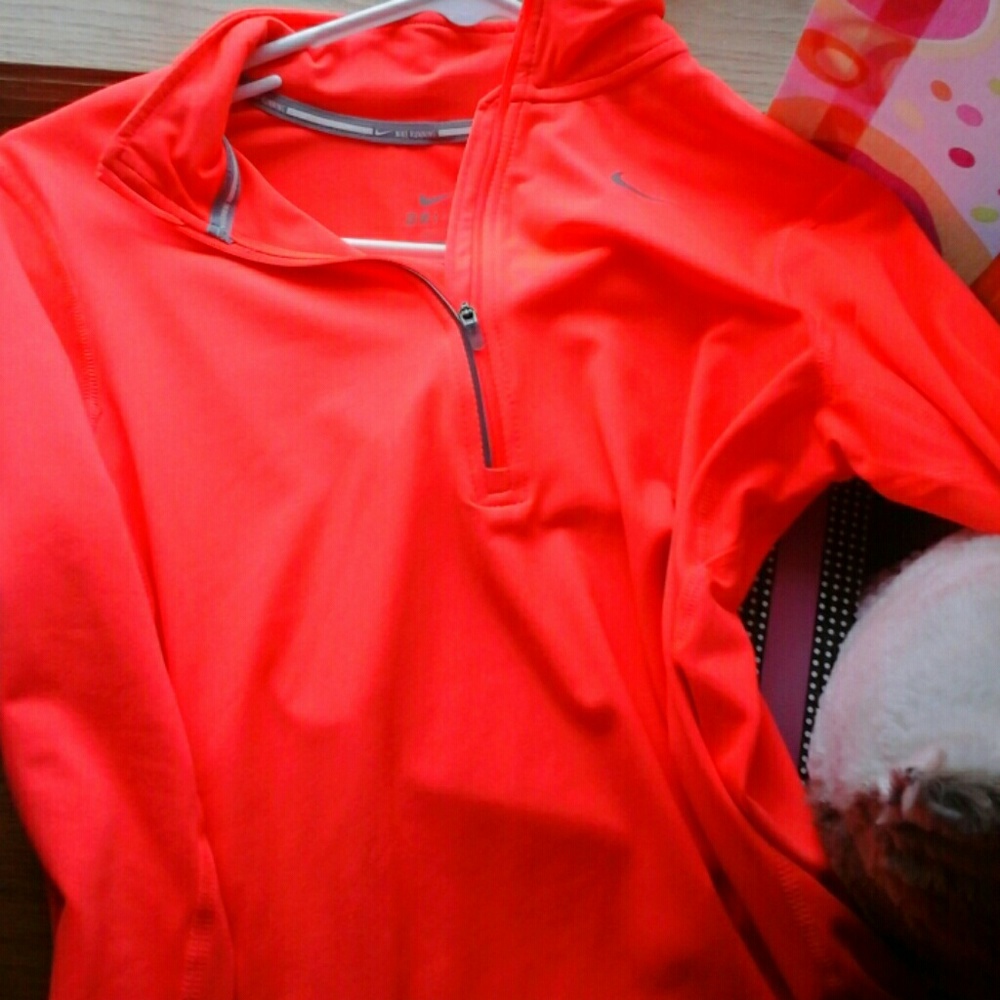Nike half zip neon color