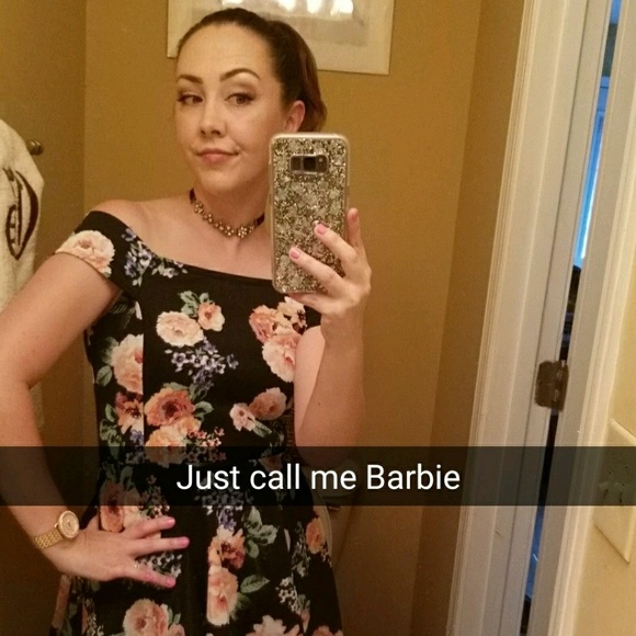 Meet your Posher, Kelsey - Picture 2 of 4