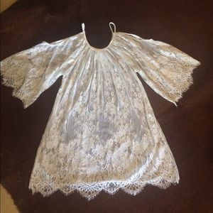Lace off-shoulder cover up