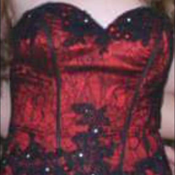 Evening gown - Picture 1 of 2