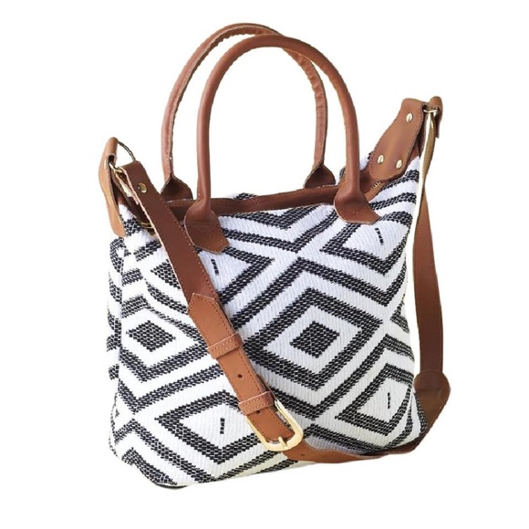 tribe alive Handbags - Tribe Alive Weekend Warrior Bag