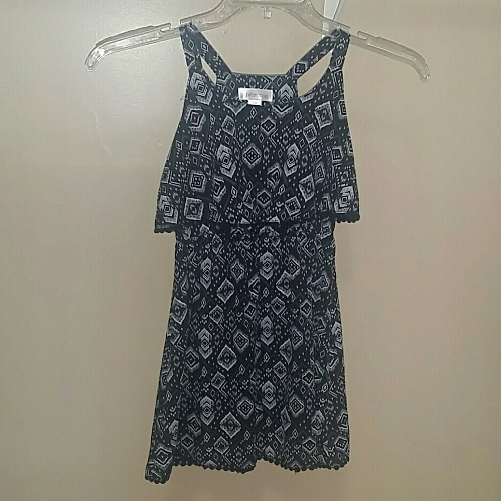 Girl's black/white dress