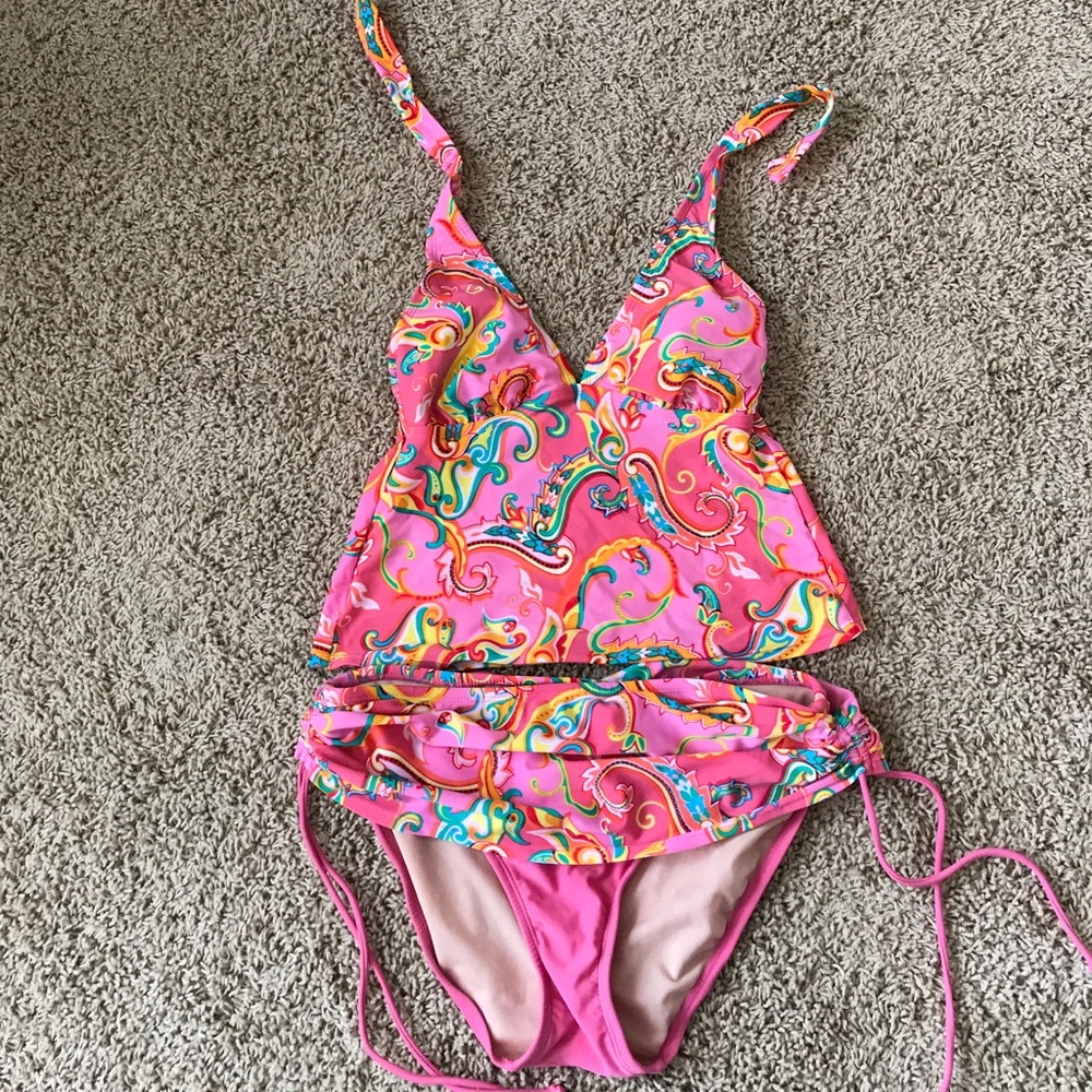 Paisley tankini.