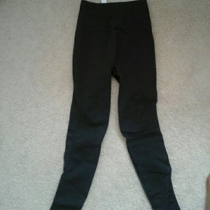Lululemon black tight legging