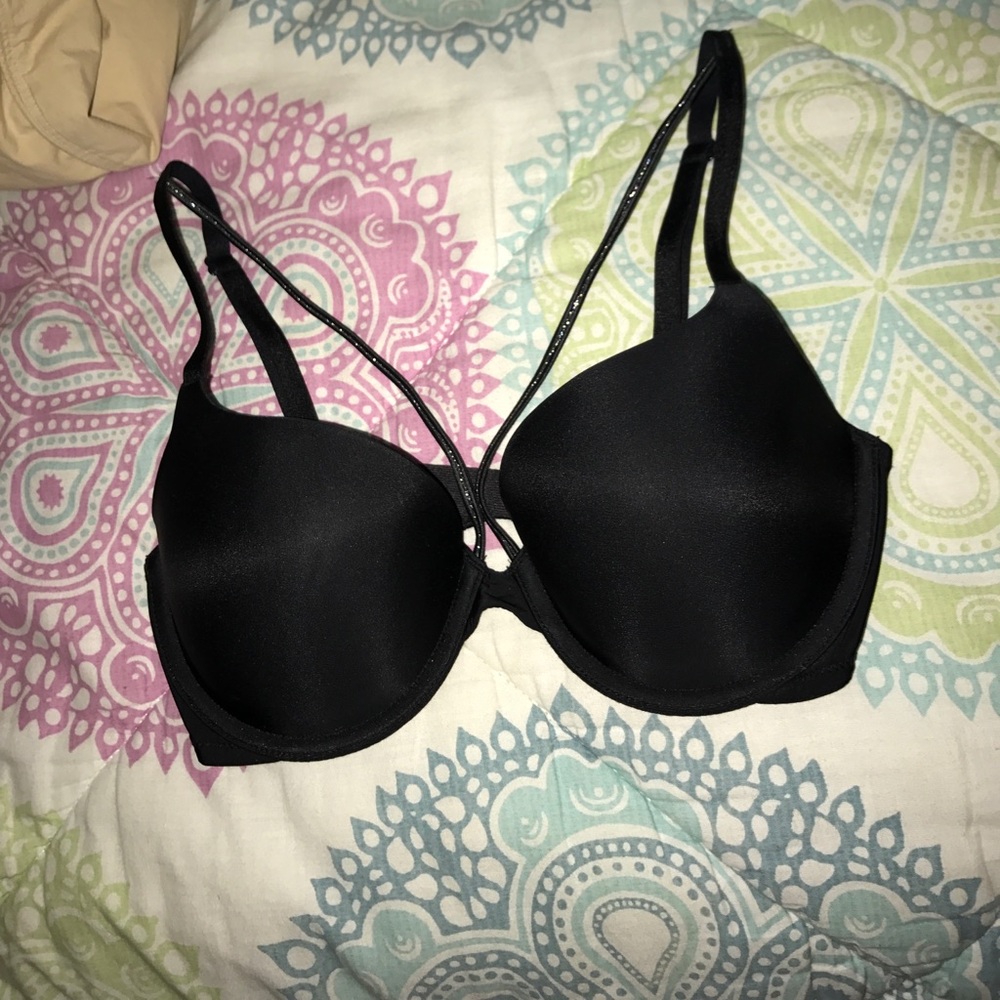 Victoria secret 32d bra