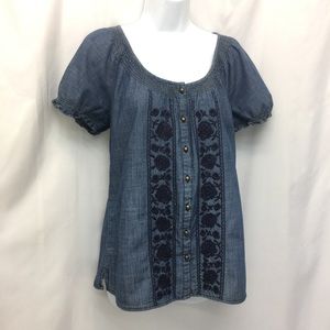 Lightweight casual top