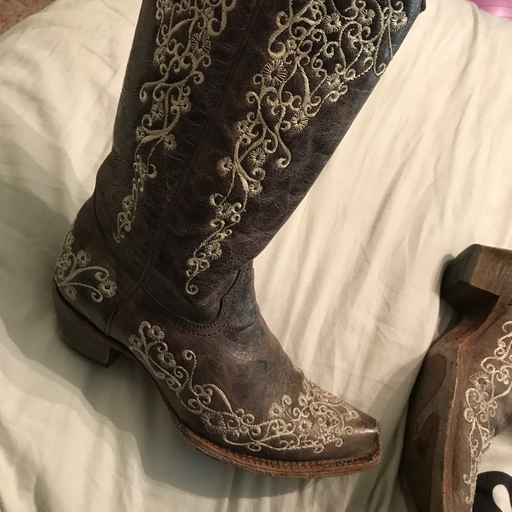 Corral boots (Wedding Edition)