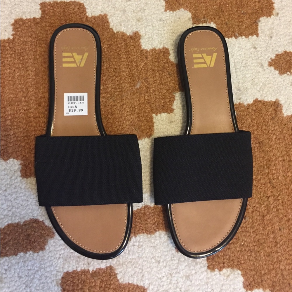 American eagle black slip on sandal 8