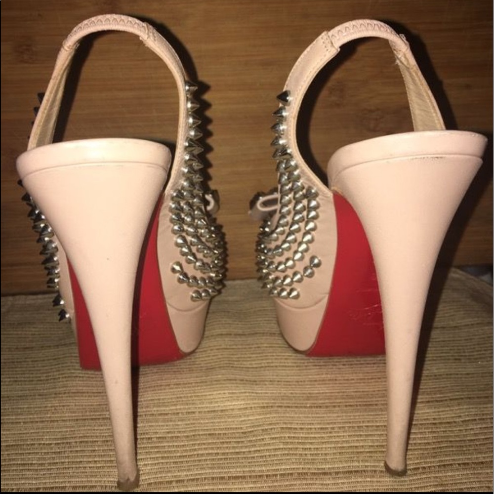 **SOLD👠 Louboutin Bow Spike Heels 💋 - Picture 6 of 7