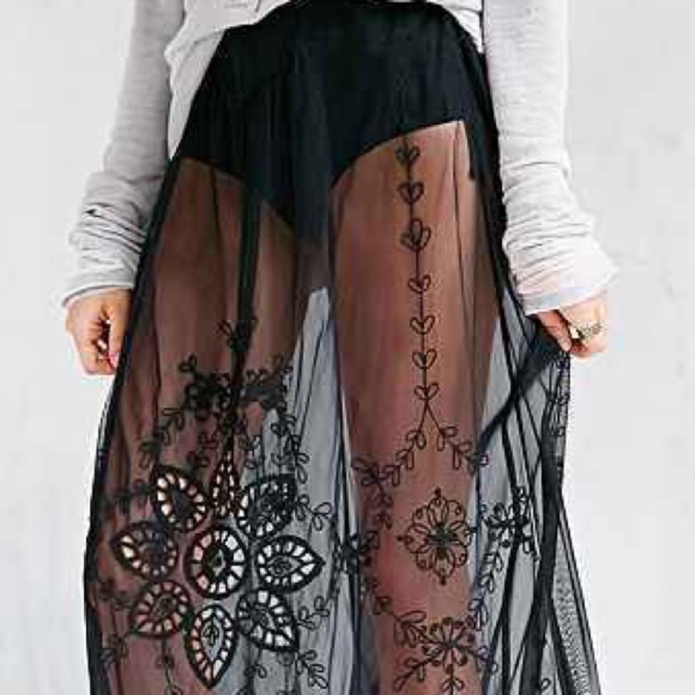Kimchi Blue Sheer Maxi Ava black Mesh Skirt SZ 0