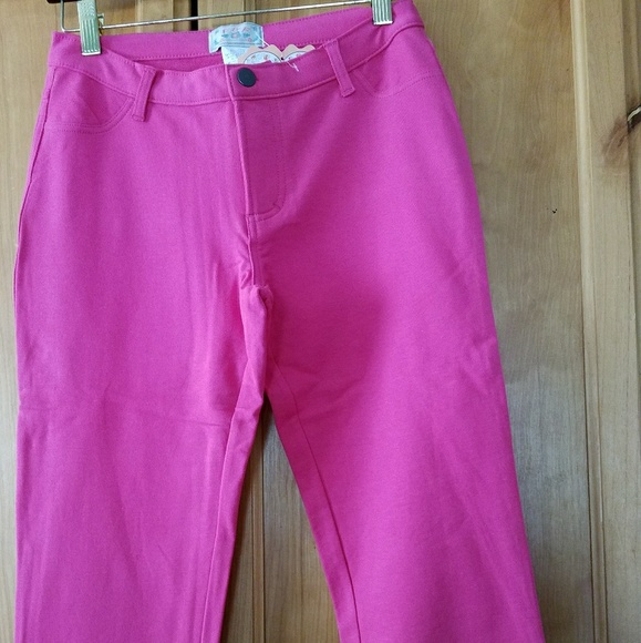 New Fuchsia/Hot Pink Jeggings - Picture 4 of 7