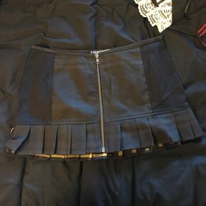 Vintage lip service dark plaid pleated mini skirt