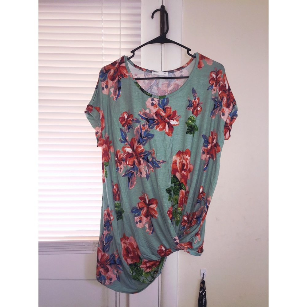 Sea green beautiful soft women's shirt ✨