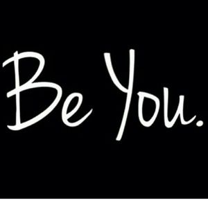 Meet your Posher, Latifatou