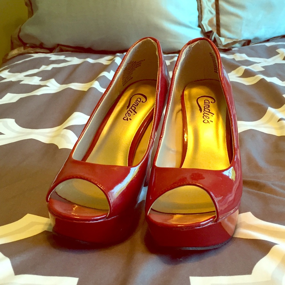 Red peep toe pumps