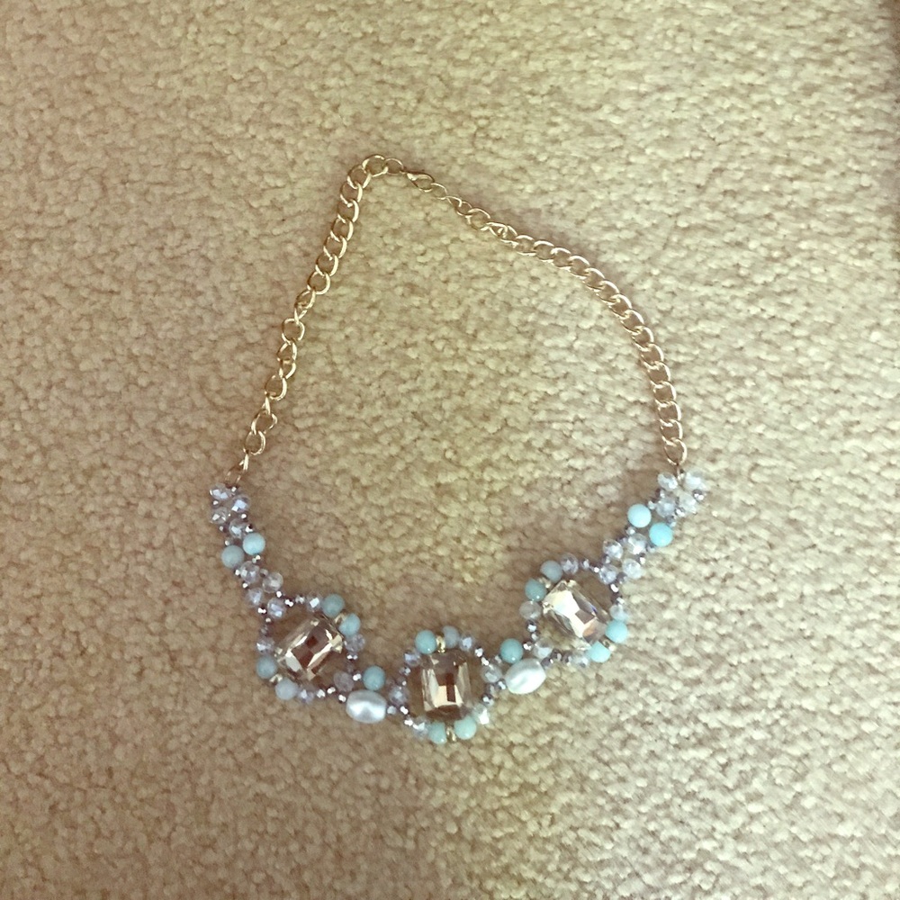 Statement necklace