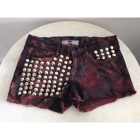 Authentic Levi's Shorts - Picture 6 of 6