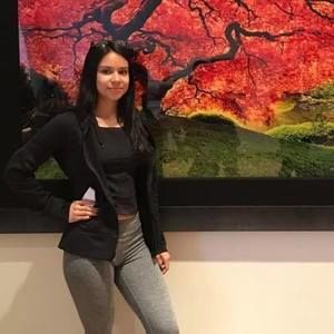 Meet your Posher, Alisa