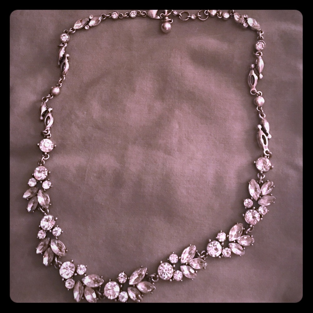 Juliette Collar