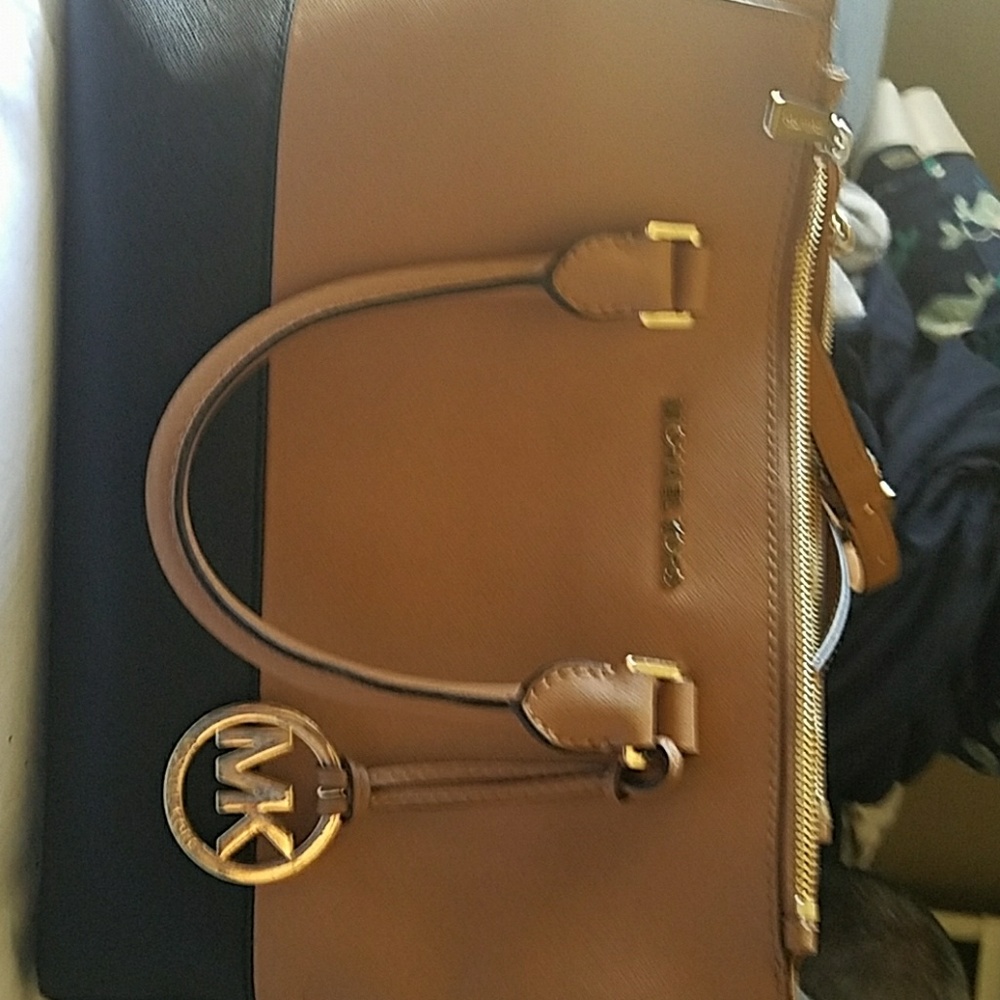 Mk purse