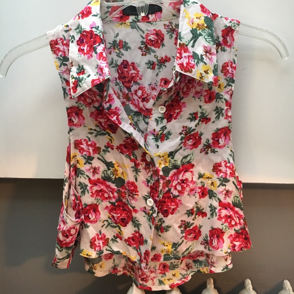 LF Button Up Floral Crop Top