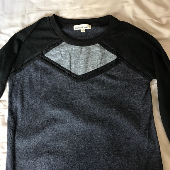 Pretty top - Picture 2 of 3