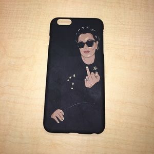 Kylie Jenner Shop KRIS JENNER FLIP OFF IPHONE CASE