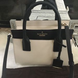 Authentic Kate spade ♠️ mini croosbody