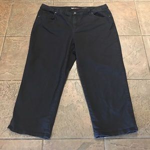 Style & Co Black Capri Jean