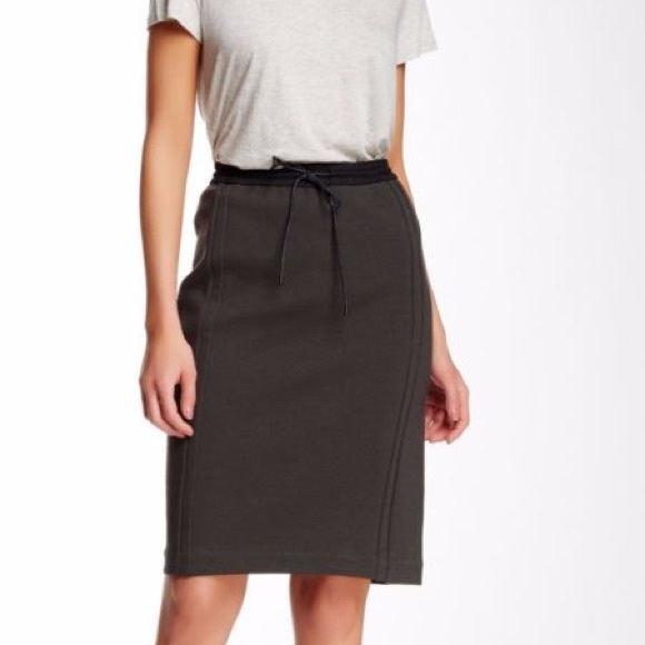 Vince Dresses & Skirts - Vince pencil skirt