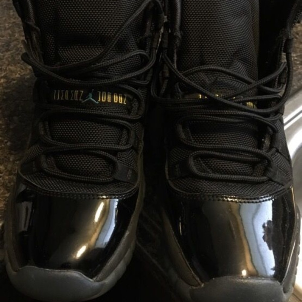 Jordon's 11 Gamma Blue Size 6 Youth