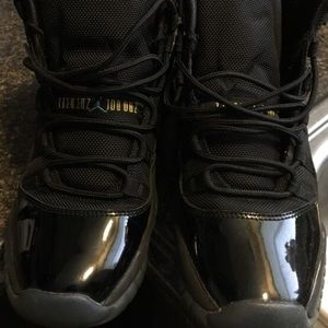 Jordon's 11 Gamma Blue Size 6 Youth