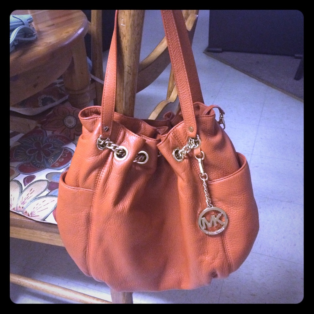 Gorgeous orange MK tote bag