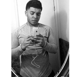 Meet your Posher, Cesar