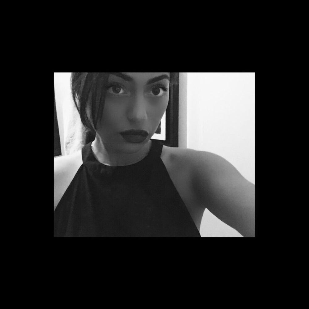 Meet your Posher, Julia