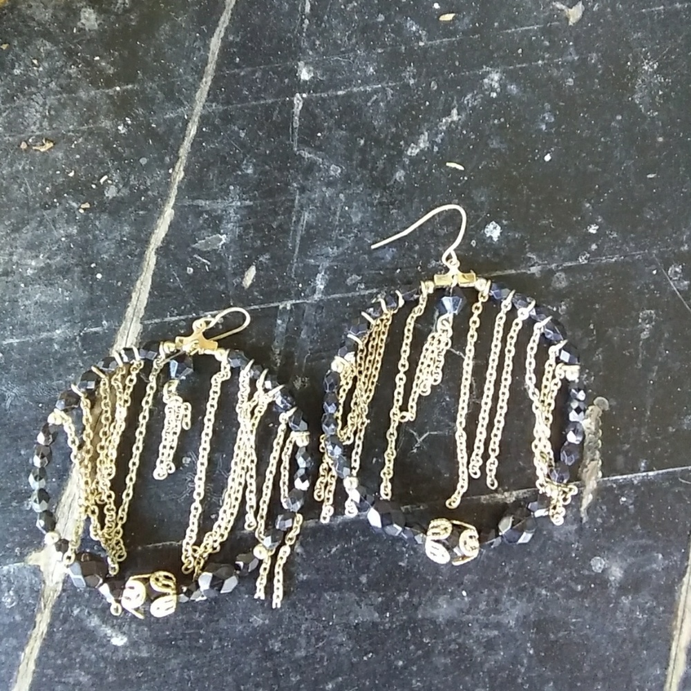 🎅Dangling chain earrings🎅 💎 5-4 $20💎